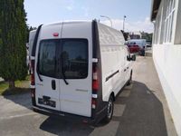 gebraucht Renault Trafic Kastenwagen L2H2 dCi 150. LED.Tempomat.PDS