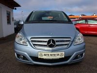 Gebraucht Mercedes 180 109 PS (80 kW) 2010 Blau Limousine