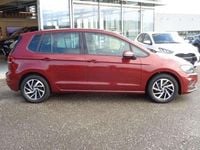 Gebraucht VW Golf VII 131 PS (96 kW) 2019 Rot Limousine