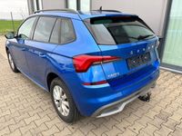 gebraucht Skoda Kamiq "STYLE" 1.5 TSI 150PS, -Garantie, Race-Blau Metallic, 16" Alu, Anhängerkupplung, Radio Bolero, Climatronic, Sitzheizung, Kessy, Parksensoren vorne/hinten, Rückfahrkamera, LED-Scheinwerfer, Nebelscheinwerfer, Multifunktions-Lederlenkrad, S