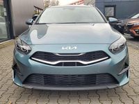 Neu Kia Ceed Sportswagon 140 PS (102 kW) 2025 Grün Kombi