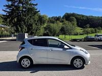 Gebraucht Hyundai i10 67 PS (49 kW) 2017 Silber Kleinwagen