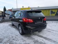gebraucht BMW 216 i Advantage