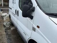 Gebraucht Renault Trafic Expression 101 PS (74 kW) 2005 Weiß Van / Kleinbus