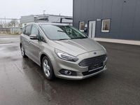 Gebraucht Ford S-MAX Titanium 179 PS (131 kW) 2015 Silber Van / Kleinbus