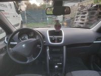 gebraucht Peugeot 207 Active 14 16V
