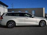 Gebraucht Volvo V60 Inscription 250 PS (183 kW) 2020 Silber Kombi