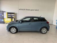 Gebraucht Hyundai i20 Comfort 75 PS (55 kW) 2015 Limousine