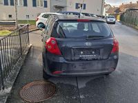 Gebraucht Kia Ceed Active 116 PS (85 kW) 2007 Schwarz Kleinwagen