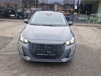 gebraucht Peugeot 208 aus Götzis - 110 PS und 5 km