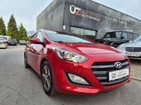 Gebraucht Hyundai i30 Classic 101 PS (74 kW) 2016 Rot Kombi