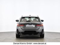 Gebraucht BMW 330e M Sport 184 PS (135 kW) 2024 Grau Kombi