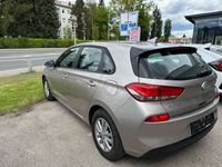 gebraucht Hyundai i30 14 MPI Level 3