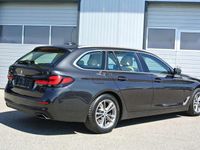 Gebraucht BMW 530 Performance 286 PS (210 kW) 2022 Grau Kombi