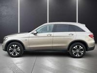 Gebraucht Mercedes GLC300e 211 PS (155 kW) 2020 Silber SUV