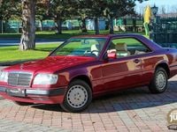 Gebraucht Mercedes 230 132 PS (97 kW) 1988 Rot Coupé