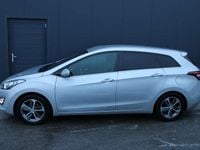 Gebraucht Hyundai i30 Classic 101 PS (74 kW) 2016 Silber Kombi