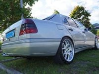 Gebraucht Mercedes C180 121 PS (88 kW) 1995 Silber Limousine