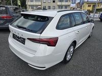 gebraucht Skoda Octavia Kombi 2,0 TDI Selection