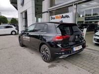 Gebraucht VW Golf VIII Style 204 PS (150 kW) 2023 Schwarz  metallicperleffektno Limousine