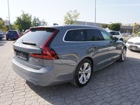 gebraucht Volvo V90 B4 AWD Momentum Pro Geartronic *TOPAUSSTATTUNG*