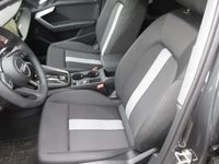 Gebraucht Audi A3 Ambiente 150 PS (110 kW) 2024 Hellgrau  metallic Limousine