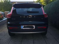 gebraucht Volvo XC40 T2 Momentum Pro