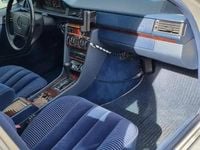 Gebraucht Mercedes E400 279 PS (205 kW) 1992 Silber