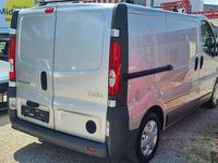Gebraucht Renault Trafic 90 PS (66 kW) 2013 Silber Van / Kleinbus