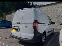 Gebraucht Ford Tourneo Trend 101 PS (74 kW) 2022 Weiß Van