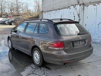 Gebraucht VW Golf VII Trendline 105 PS (77 kW) 2013 Braun Kombi