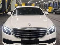 Gebraucht Mercedes E220 Exclusive 194 PS (142 kW) 2017 Weiß Limousine