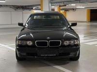 Gebraucht BMW 740 M Sport 245 PS (180 kW) 2000 Schwarz Limousine