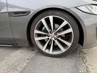 gebraucht Jaguar XE 20d R-Sport Aut.