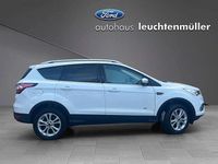 Gebraucht Ford Kuga Titanium 150 PS (110 kW) 2017 Weiß SUV