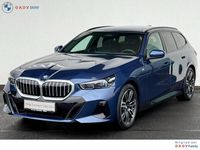 Gebraucht BMW 520 Shadowline 197 PS (144 kW) 2025 Phytonicblau Kombi