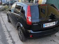 Gebraucht Ford Fiesta Ambiente 69 PS (50 kW) 2007 Kleinwagen