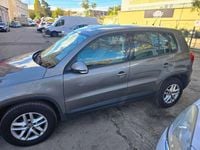 Gebraucht VW Tiguan 150 PS (110 kW) 2009 Grau SUV