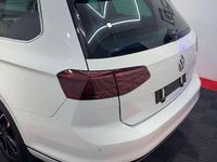 gebraucht VW Passat Variant Elegance 20 SCR TDI 4Motion DSG