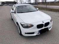 Gebraucht BMW 116 116 PS (85 kW) 2012 Weiß Kleinwagen