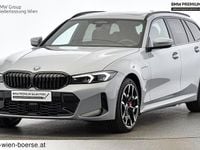 Gebraucht BMW 330e Efficient Dynamics 294 PS (216 kW) 2025 M brooklyn grau