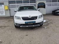gebraucht Skoda Octavia Combi 20 TDI 4x4 Scout DSG