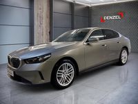 Neu BMW 520 197 PS (144 kW) 2025 Oxidgrau metallic Limousine