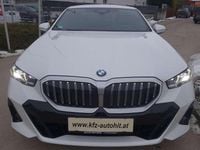 Gebraucht BMW 520 M Sport 197 PS (144 kW) 2023 Weiß Limousine