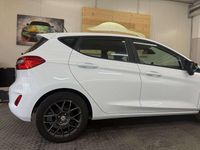 gebraucht Ford Fiesta Active Colour-Line 10 EcoBoost Line