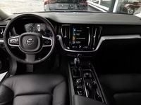 Gebraucht Volvo V60 Momentum 150 PS (110 kW) 2020 Grau Kombi