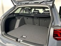 Gebraucht VW Golf VIII Business 115 PS (84 kW) 2025 Mittelgrau  metallic Kombi