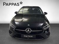 Gebraucht Mercedes A180 Progressive 136 PS (100 kW) 2025 Kosmosschwarz metallic Kleinwagen