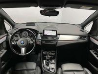 Gebraucht BMW 220 Gran Tourer M Sport 190 PS (139 kW) 2021 Weiß Van / Kleinbus
