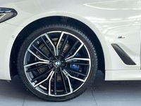 gebraucht BMW 520 d xDrive M *LASER*Sitzkühl*ACC*AHK*360°*HuD*20''